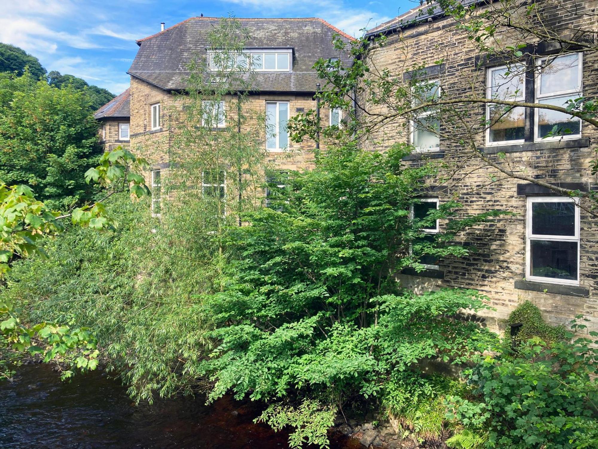 The Old Riverside School House Hebden Bridge Exterior foto